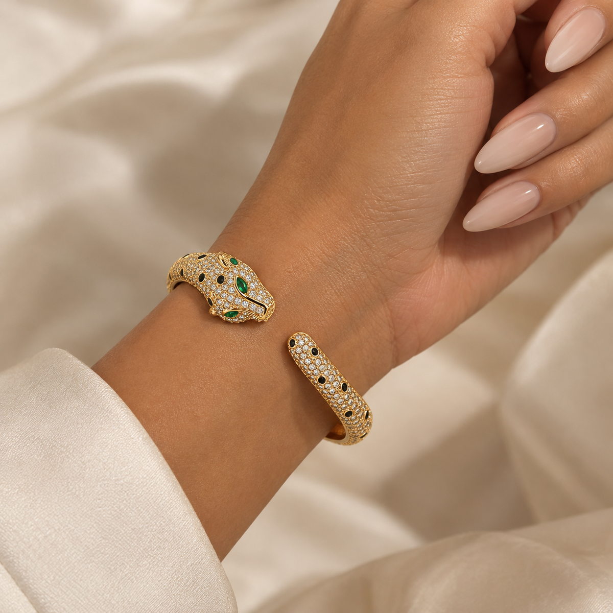 PANTHER BANGLE